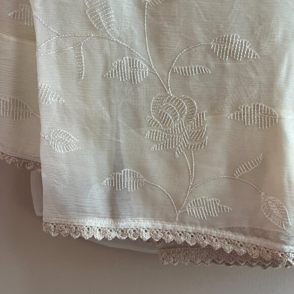 Ivory white Floral Sequin Lace doily Saree Coquette Bridal wedding pastel fairy - Picture 7 of 17